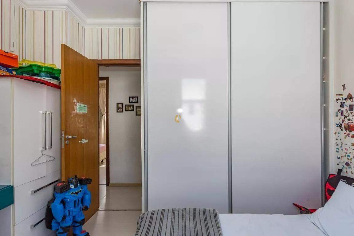 Apartamento à venda com 4 quartos, 140m² - Foto 15