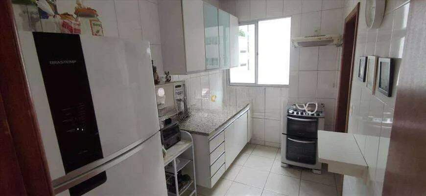 Apartamento à venda com 3 quartos, 115m² - Foto 17