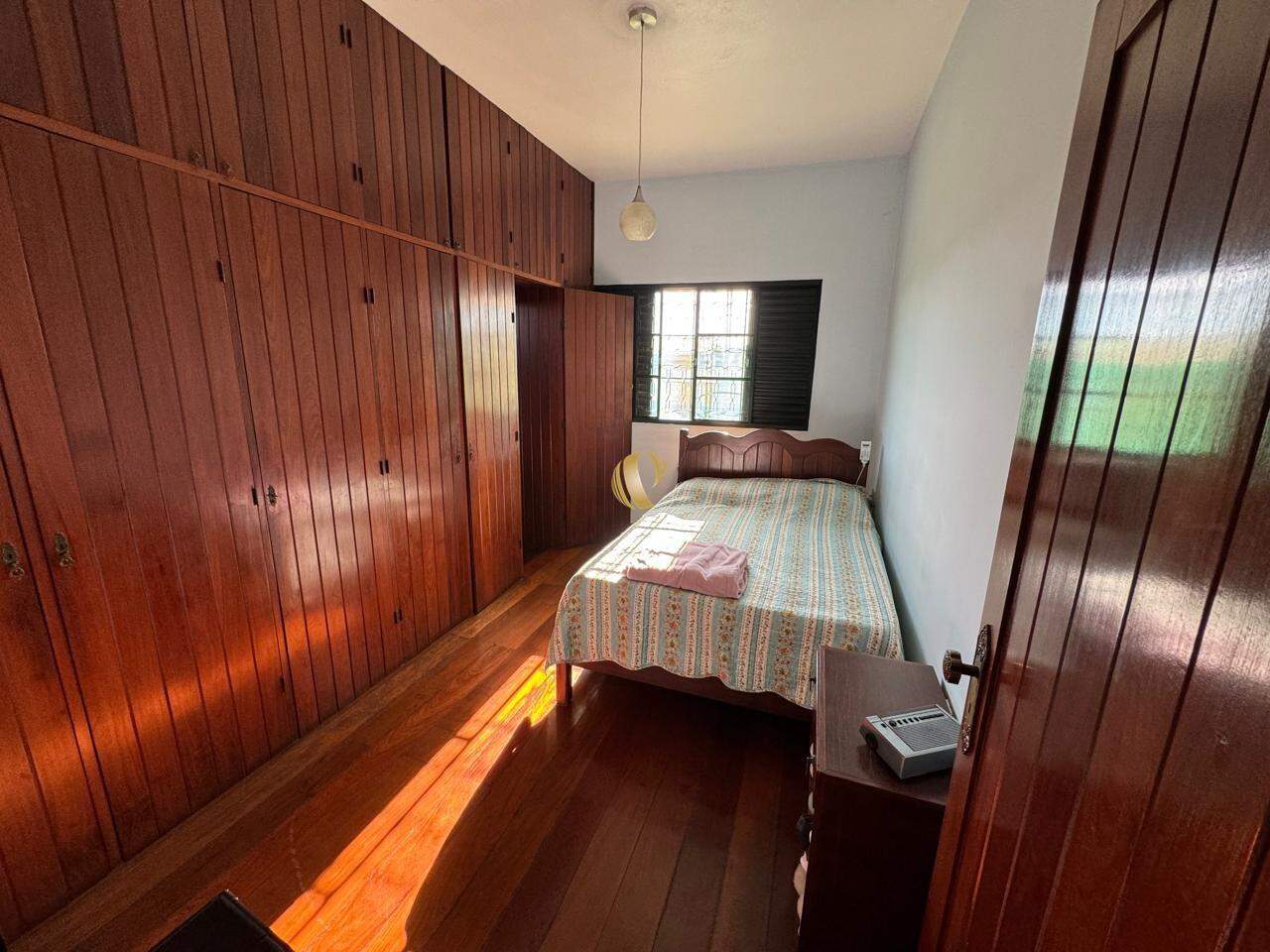 Casa à venda com 3 quartos, 401m² - Foto 9