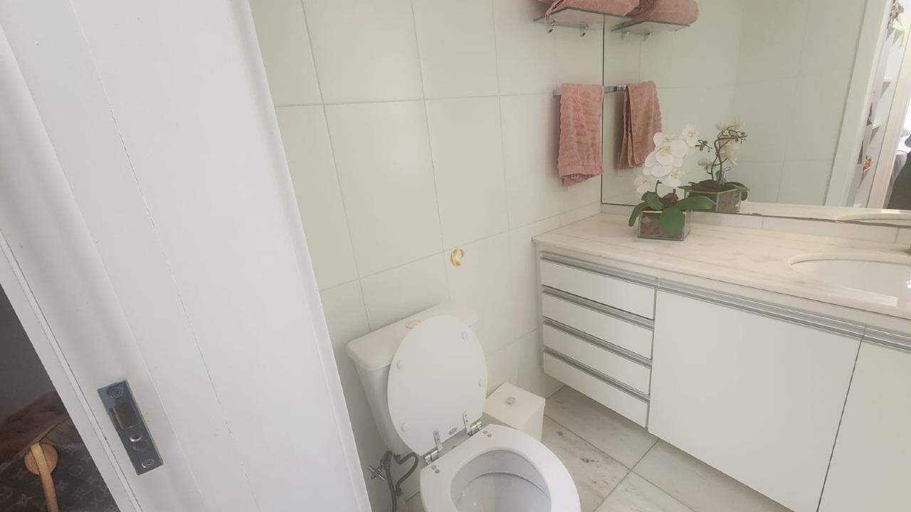 Apartamento à venda com 4 quartos, 142m² - Foto 9