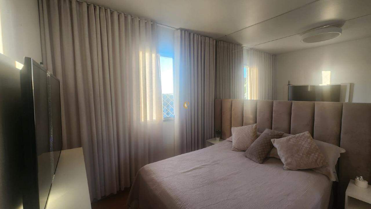 Apartamento à venda com 4 quartos, 142m² - Foto 14