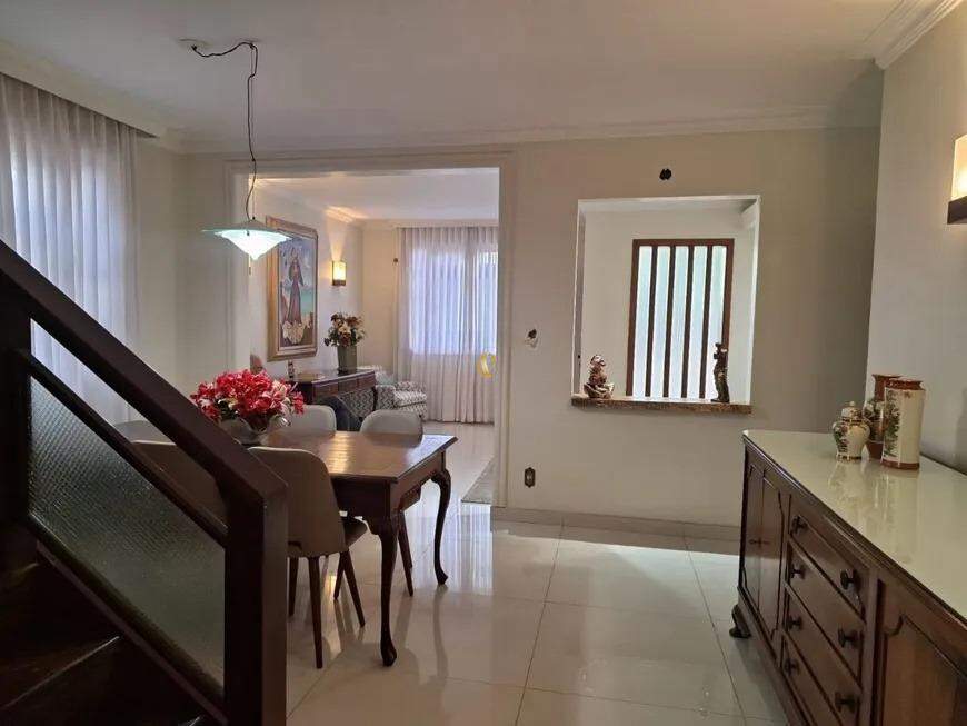 Casa à venda com 5 quartos, 360m² - Foto 8