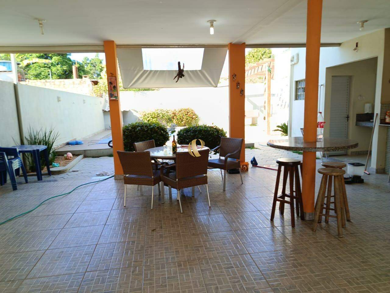 Casa à venda com 3 quartos, 300m² - Foto 14