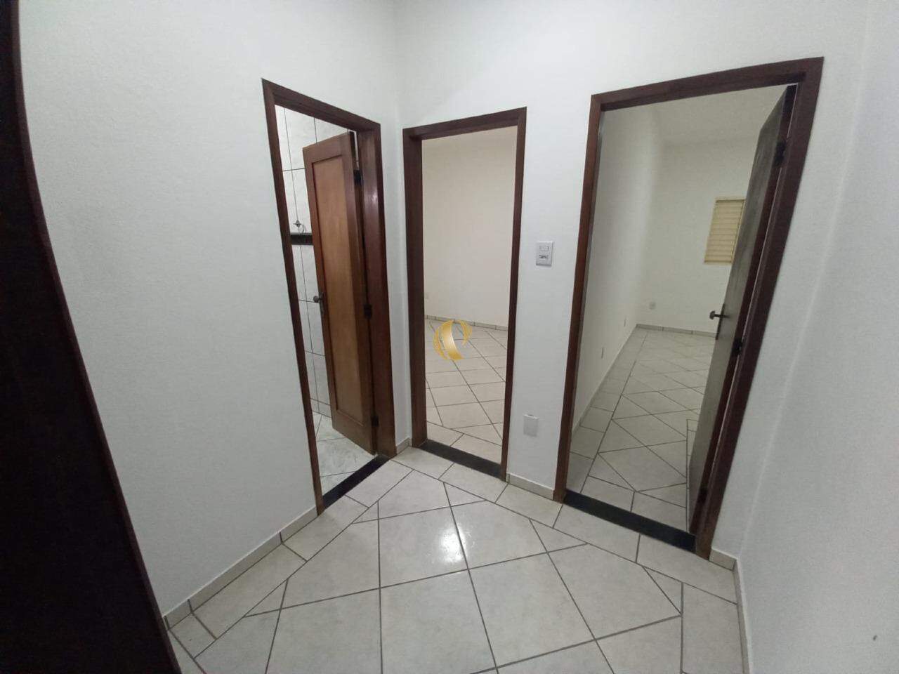 Casa à venda com 4 quartos, 240m² - Foto 17