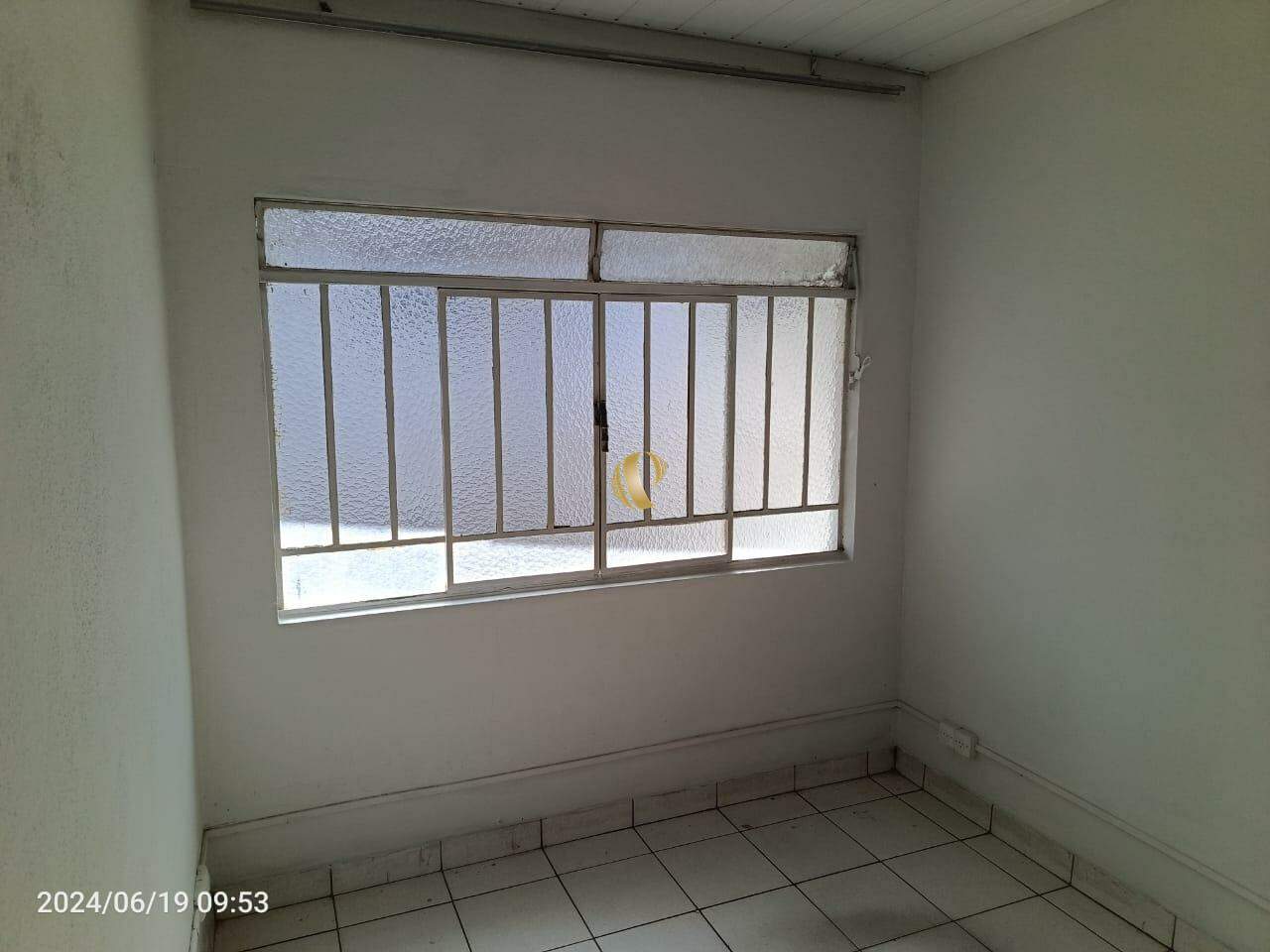 Casa para alugar com 3 quartos, 45m² - Foto 8