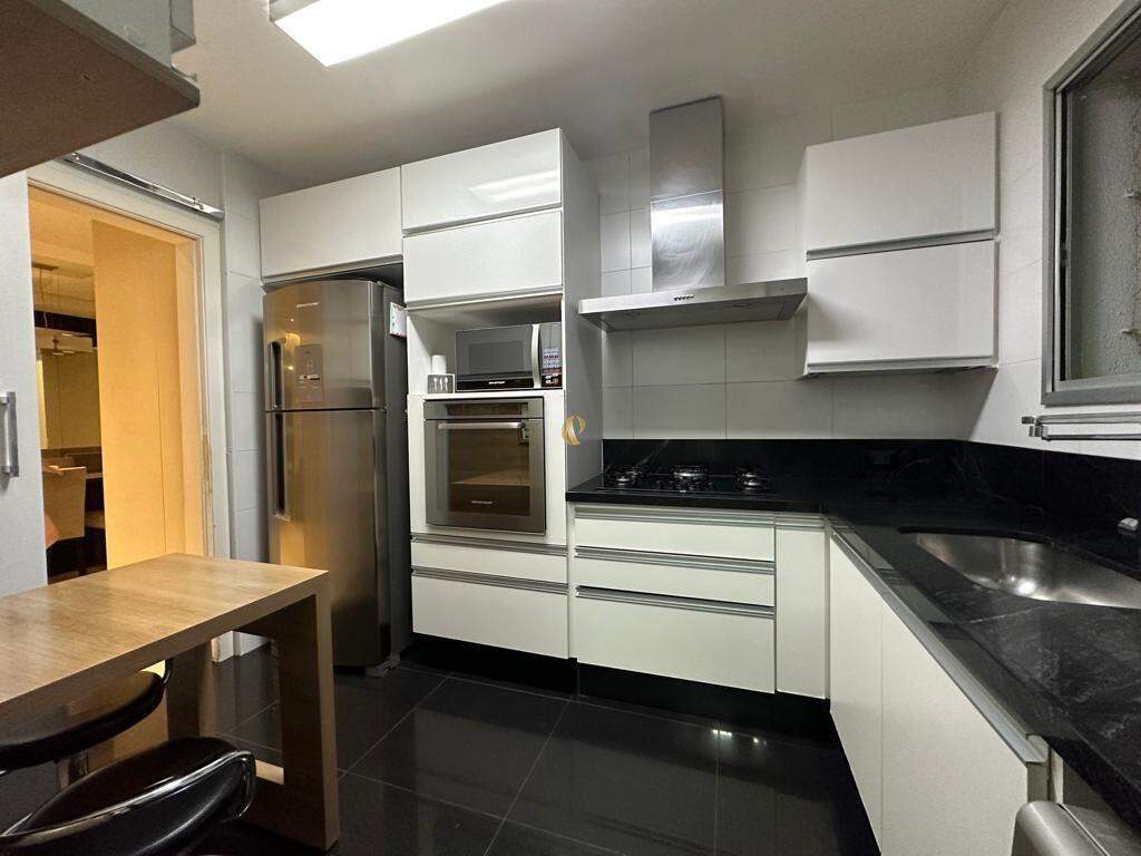 Apartamento à venda com 4 quartos, 132m² - Foto 9