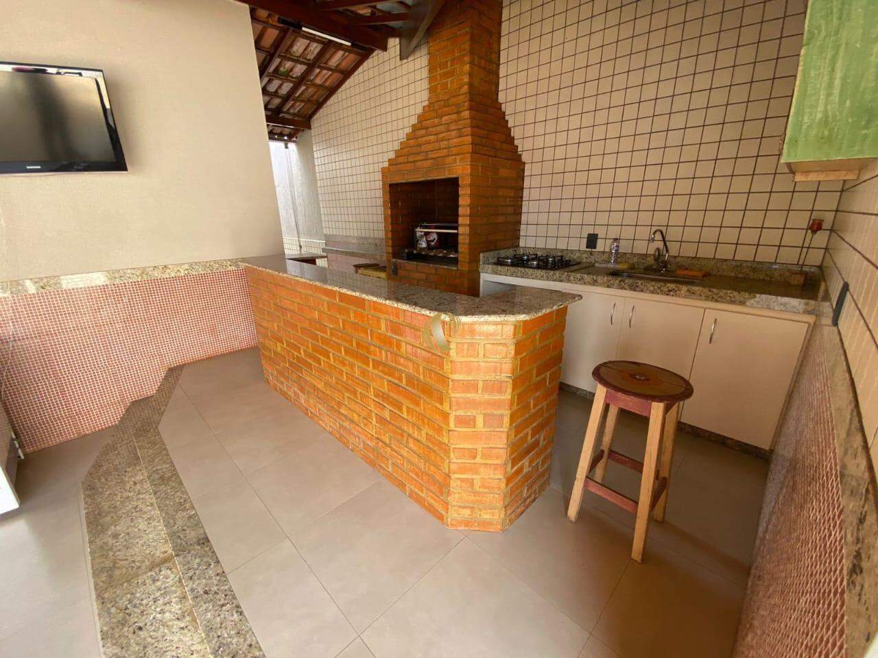 Casa à venda com 3 quartos, 240m² - Foto 15