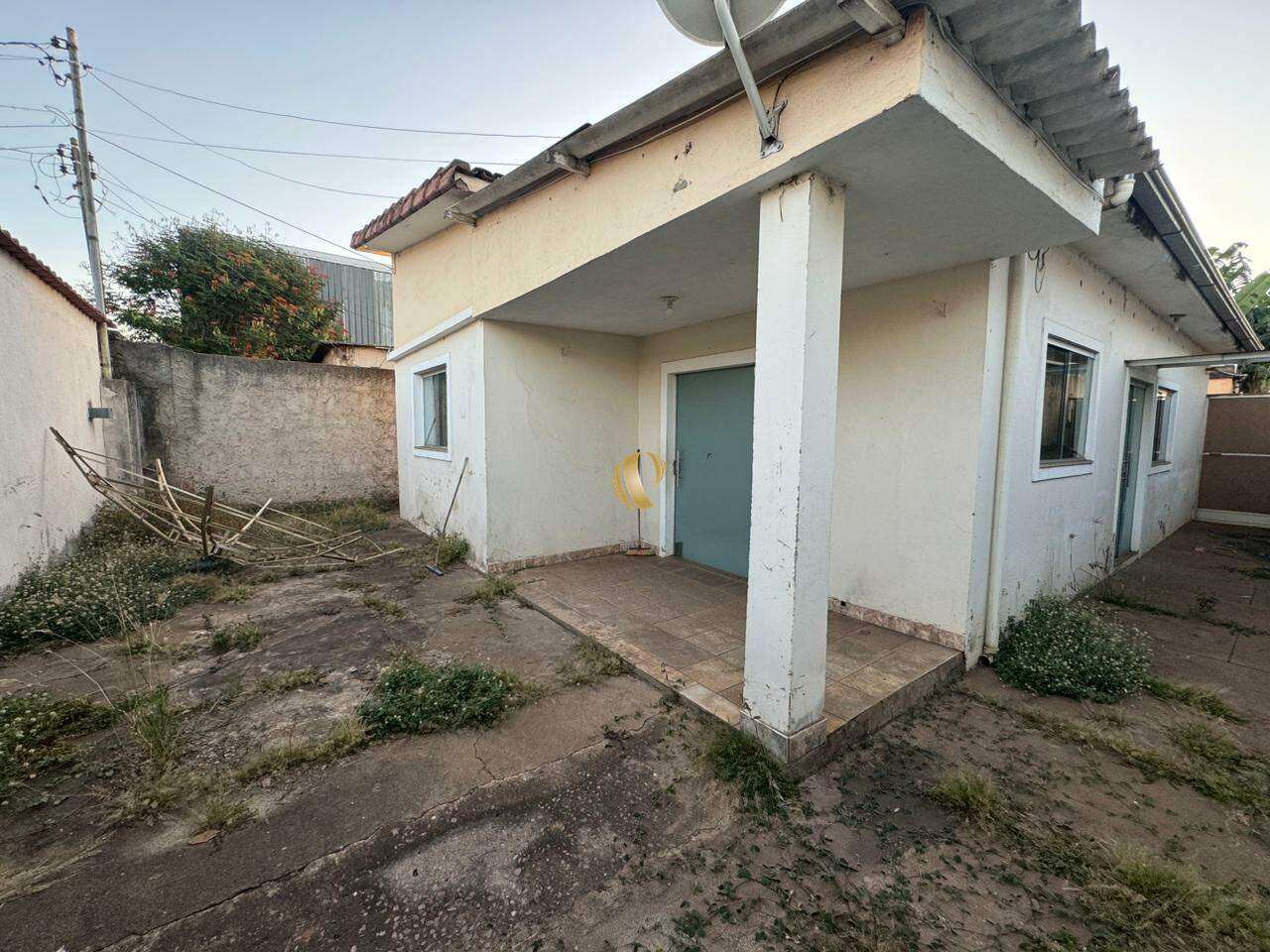 Casa à venda com 3 quartos, 108m² - Foto 2