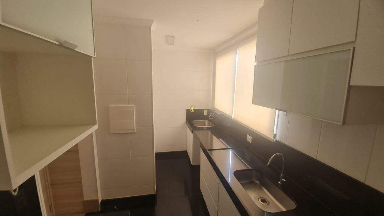 Apartamento à venda com 3 quartos, 83m² - Foto 13