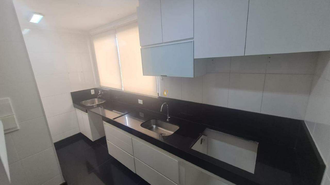 Apartamento à venda com 3 quartos, 83m² - Foto 19