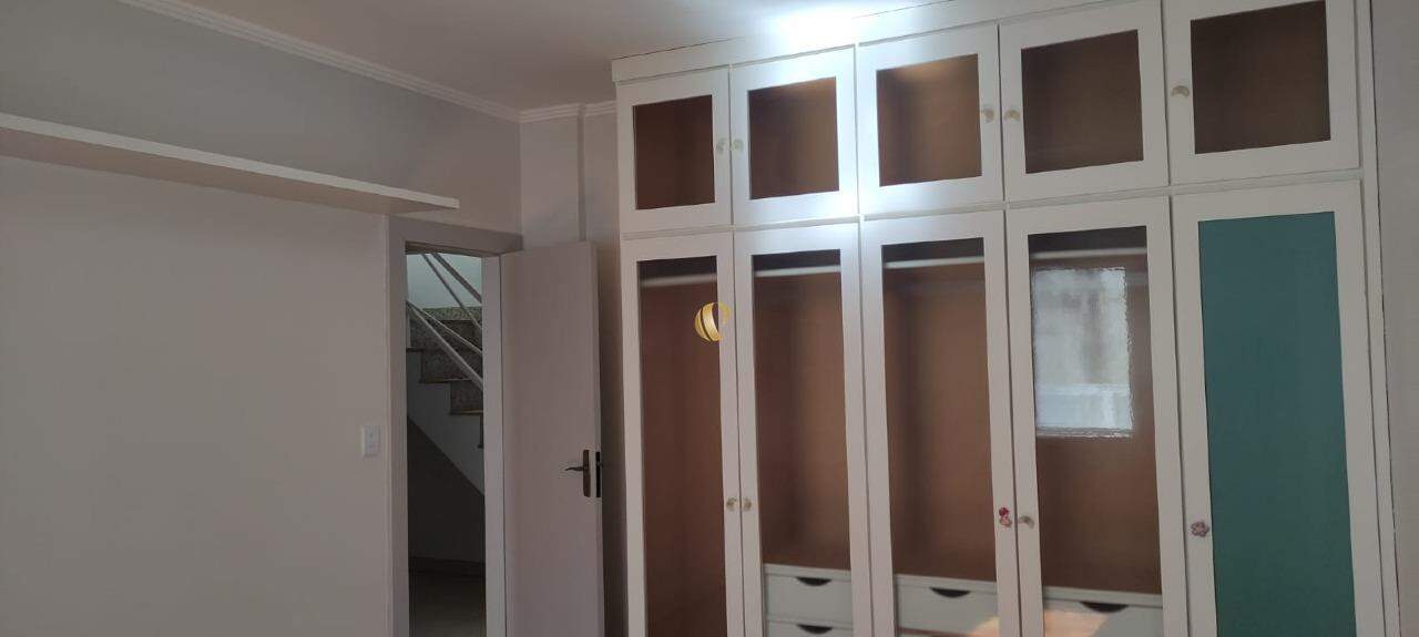 Apartamento para alugar com 4 quartos, 195m² - Foto 9