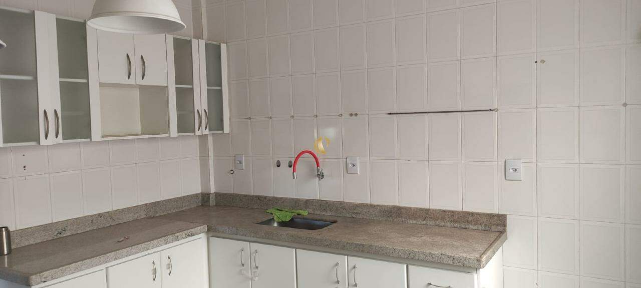 Apartamento à venda com 4 quartos, 195m² - Foto 6