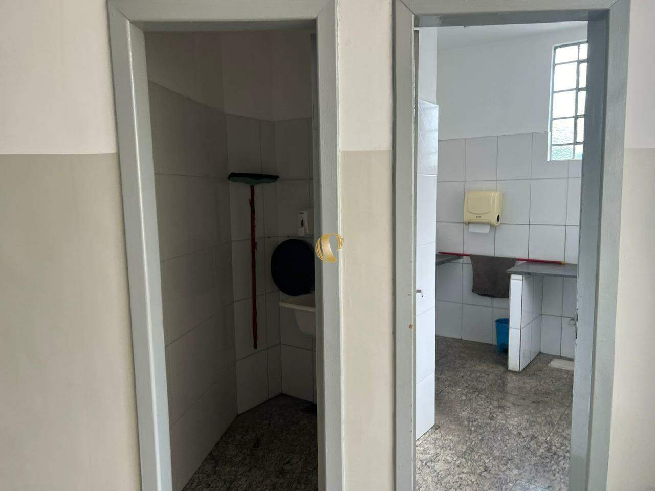 Prédio Inteiro para alugar, 1650m² - Foto 10