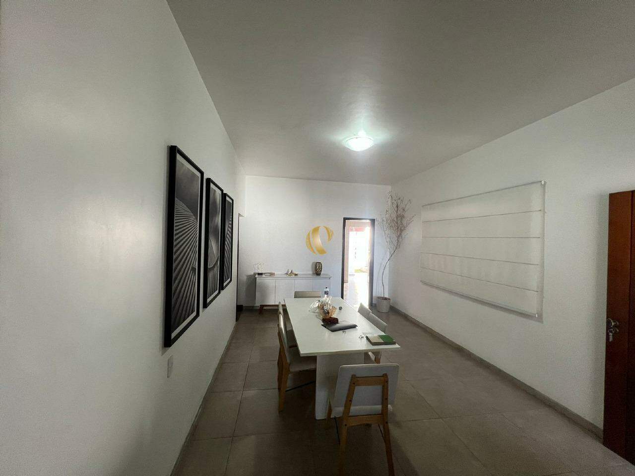 Casa à venda com 3 quartos, 162m² - Foto 3