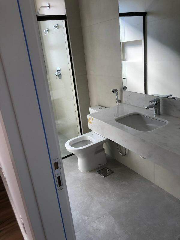 Apartamento à venda com 4 quartos, 145m² - Foto 9