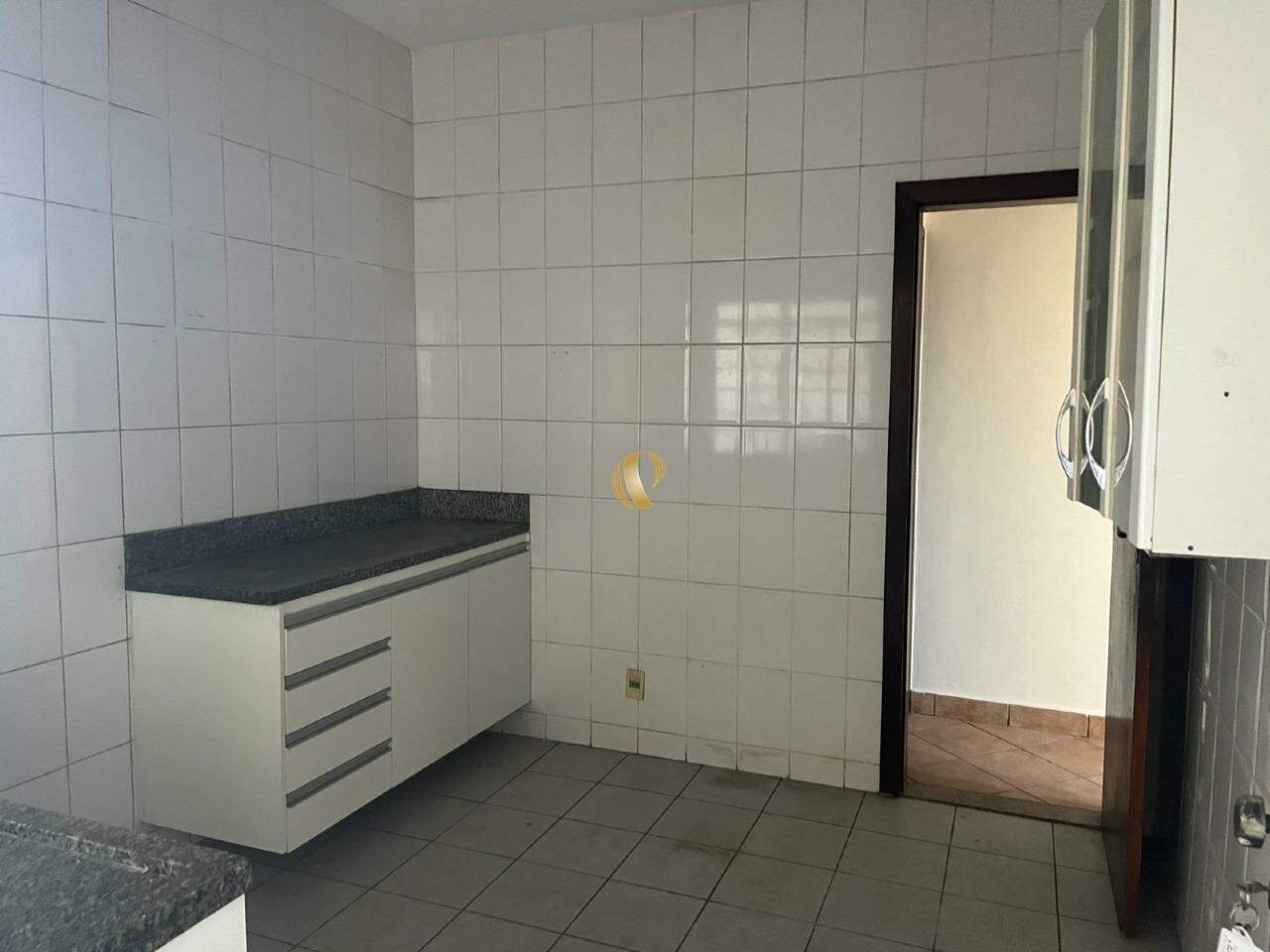 Casa para alugar com 3 quartos, 99m² - Foto 10