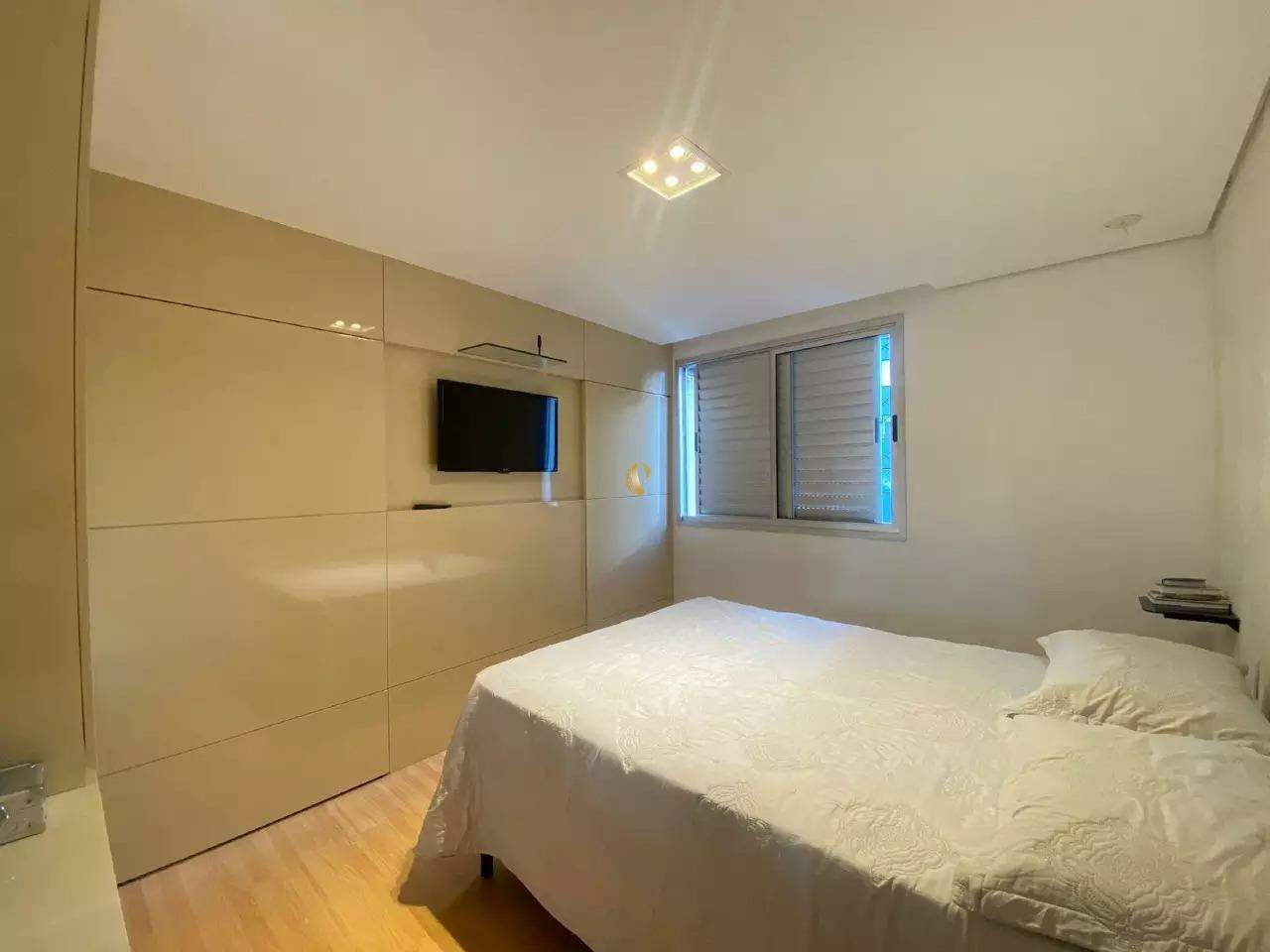 Apartamento à venda com 4 quartos, 118m² - Foto 11