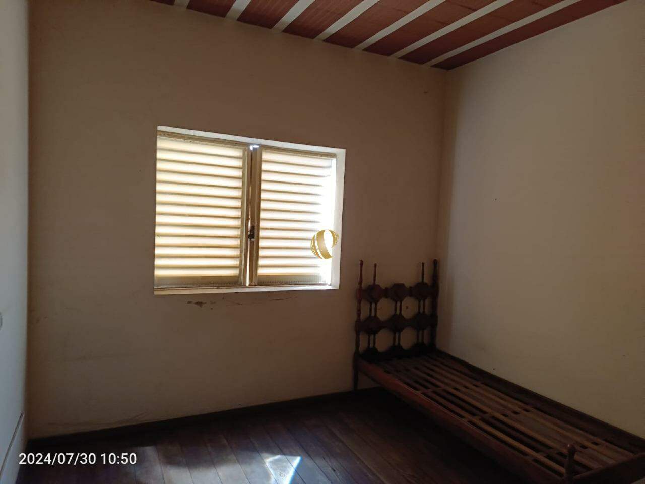 Casa à venda com 4 quartos, 250m² - Foto 9