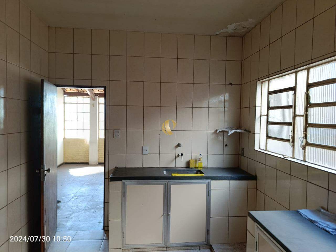 Casa à venda com 4 quartos, 250m² - Foto 14