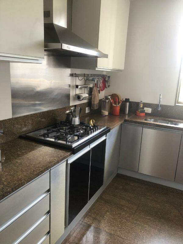 Apartamento à venda com 3 quartos, 180m² - Foto 13