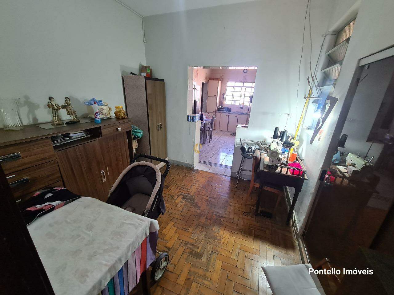 Casa à venda com 5 quartos, 201m² - Foto 5