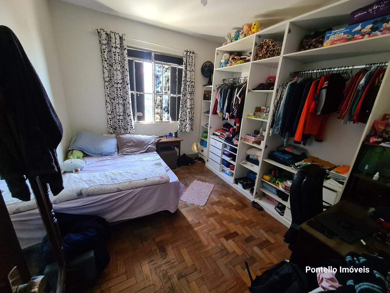 Casa à venda com 5 quartos, 201m² - Foto 7