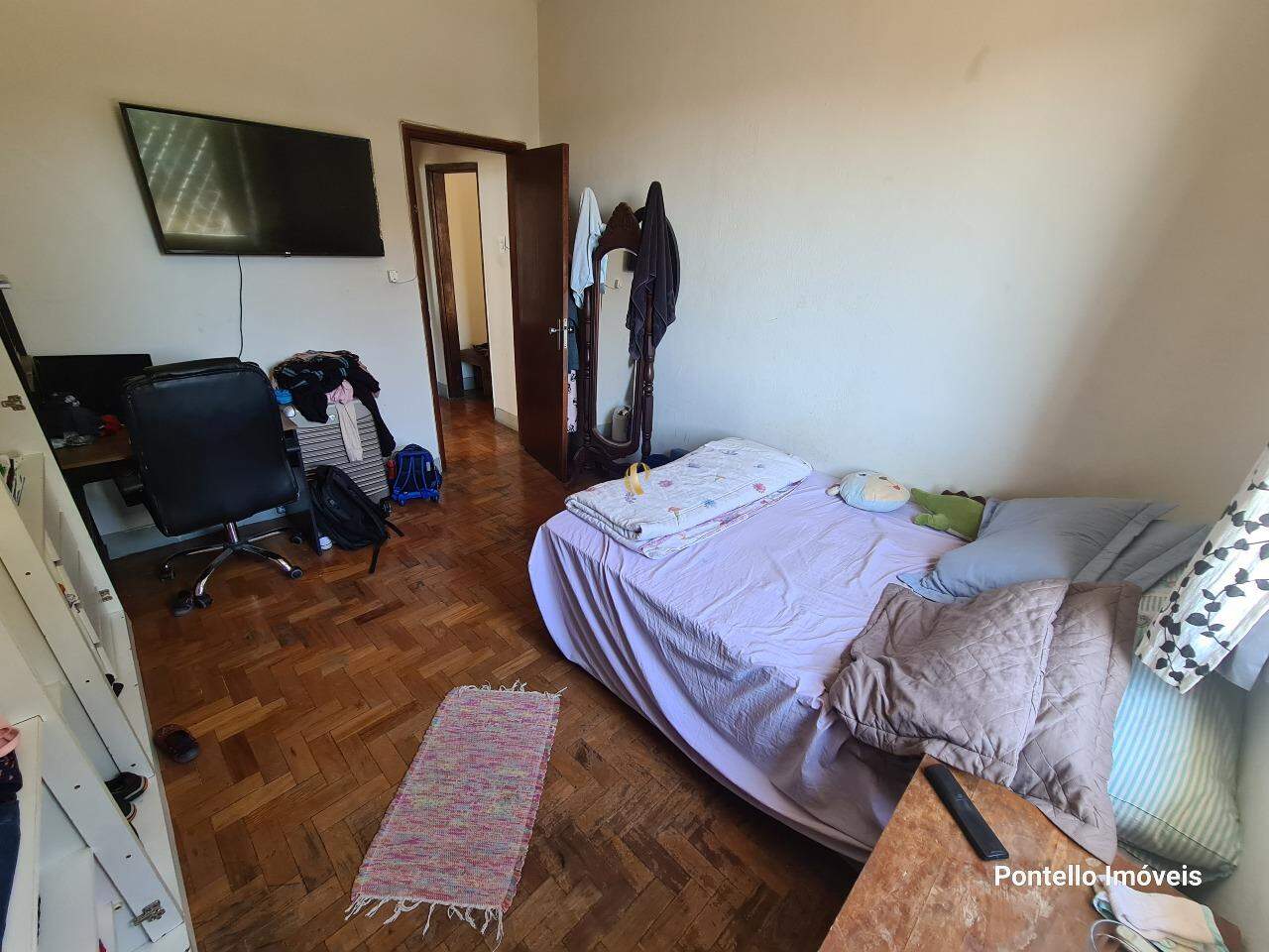 Casa à venda com 5 quartos, 201m² - Foto 6