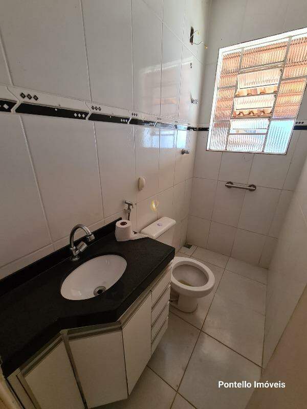 Casa à venda com 6 quartos, 185m² - Foto 21