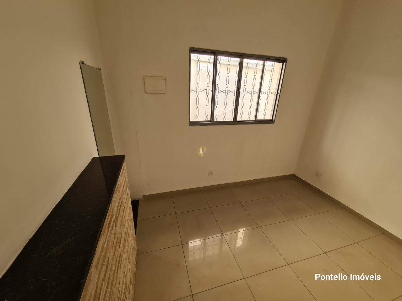 Casa à venda com 6 quartos, 185m² - Foto 10