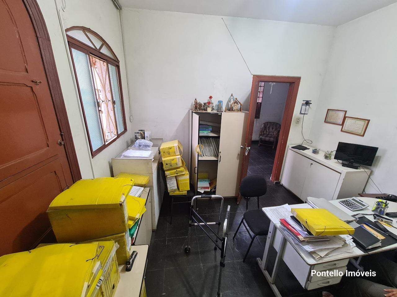 Casa à venda com 4 quartos, 197m² - Foto 8