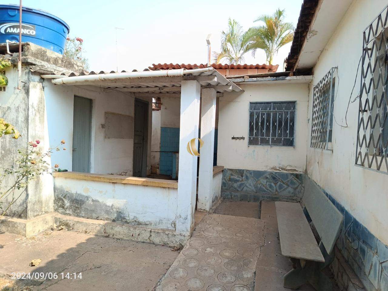 Casa à venda com 3 quartos, 80m² - Foto 2