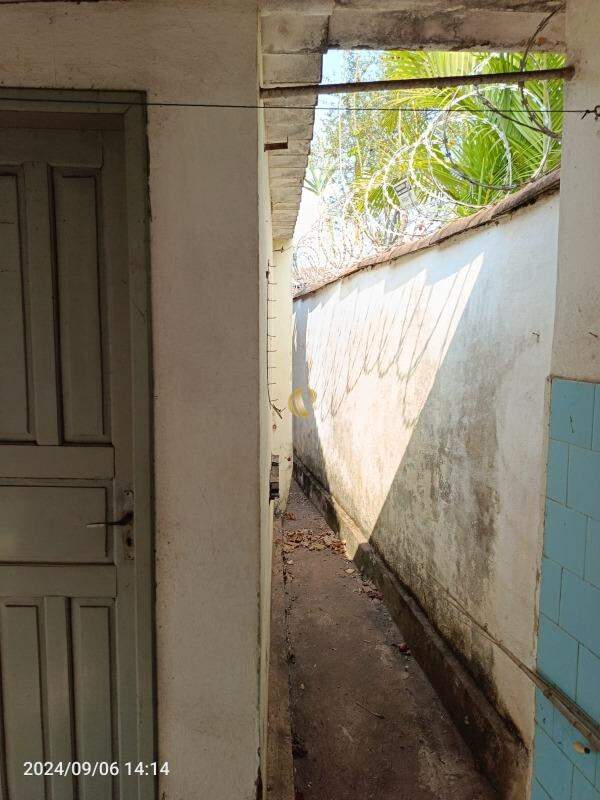 Casa à venda com 3 quartos, 80m² - Foto 12