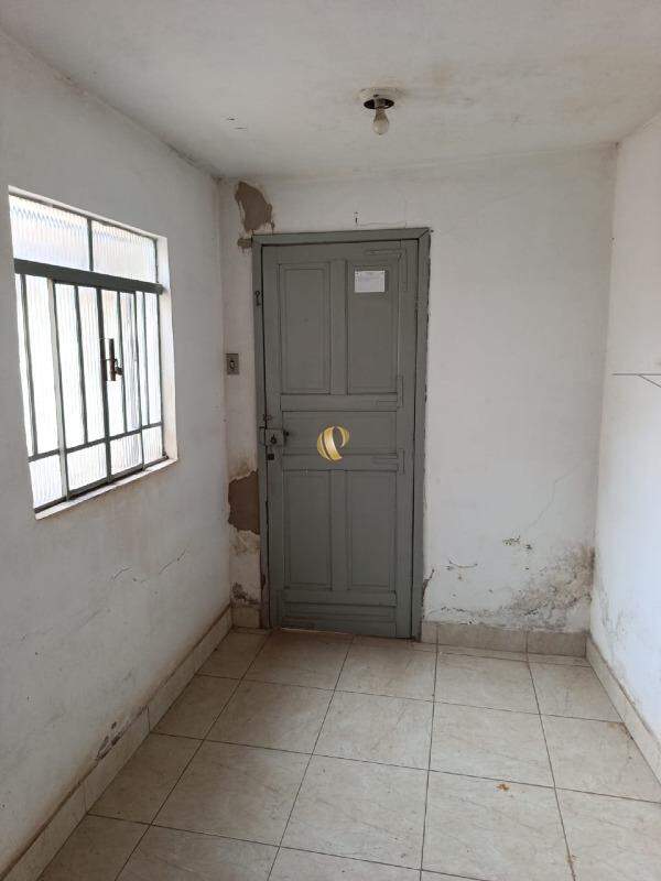 Casa à venda com 3 quartos, 80m² - Foto 8