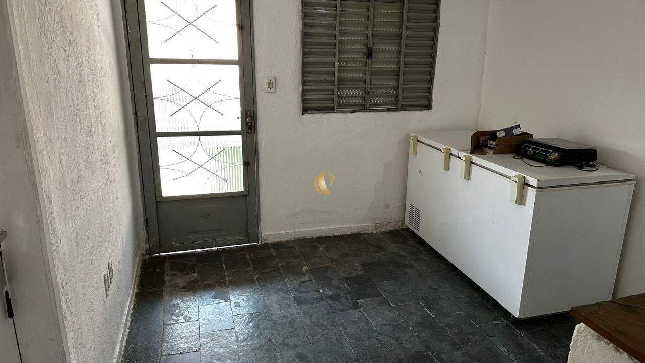 Chácara à venda com 3 quartos, 10700m² - Foto 8