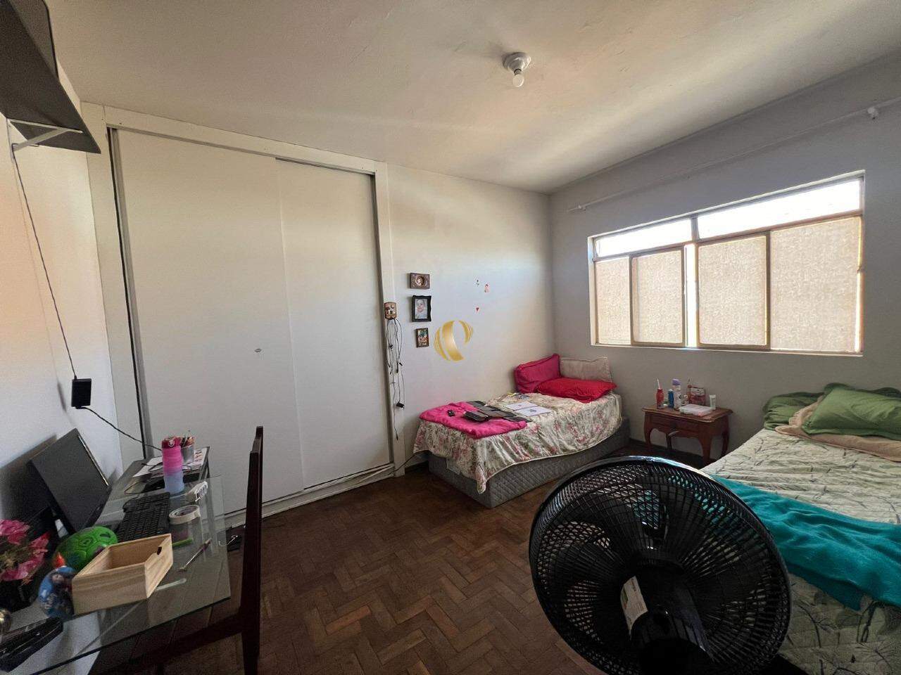 Apartamento à venda com 4 quartos, 139m² - Foto 9