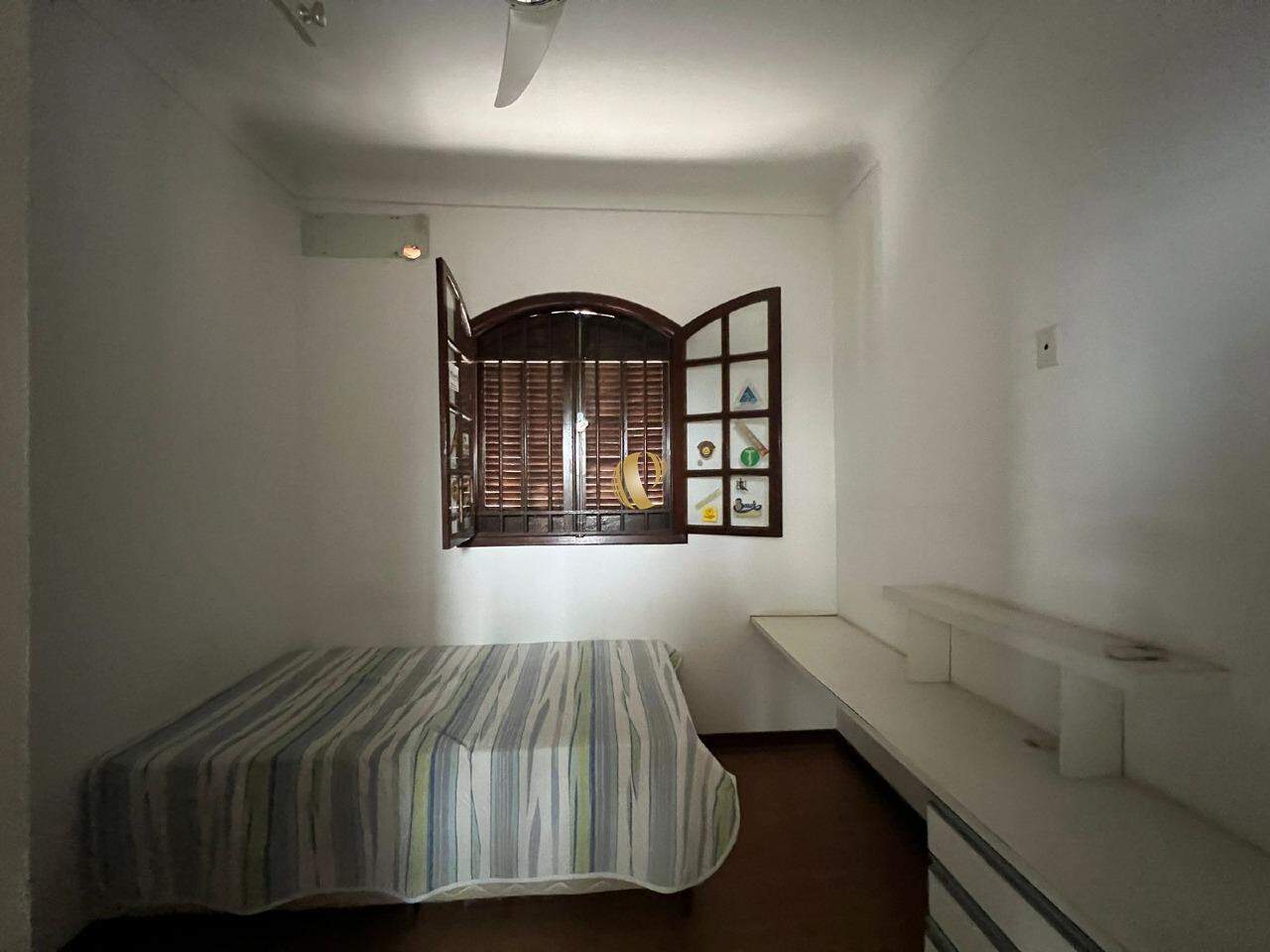 Casa para alugar com 8 quartos, 155m² - Foto 7