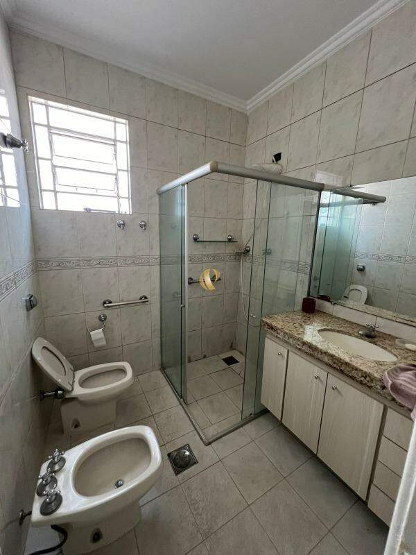 Casa para alugar com 8 quartos, 155m² - Foto 14