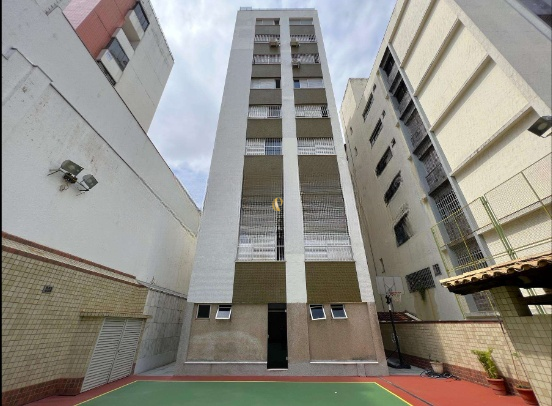 Apartamento à venda com 4 quartos, 140m² - Foto 2