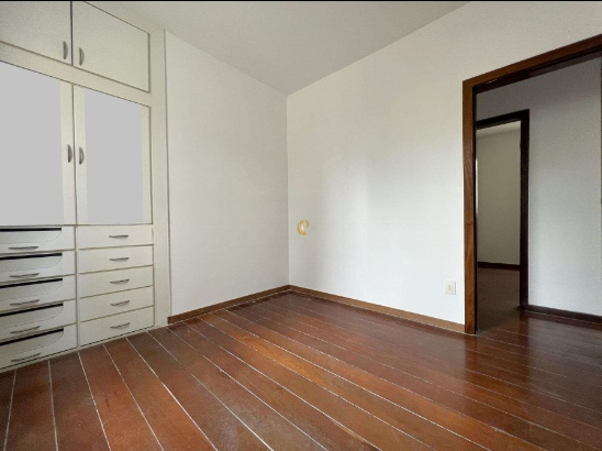 Apartamento à venda com 4 quartos, 140m² - Foto 19