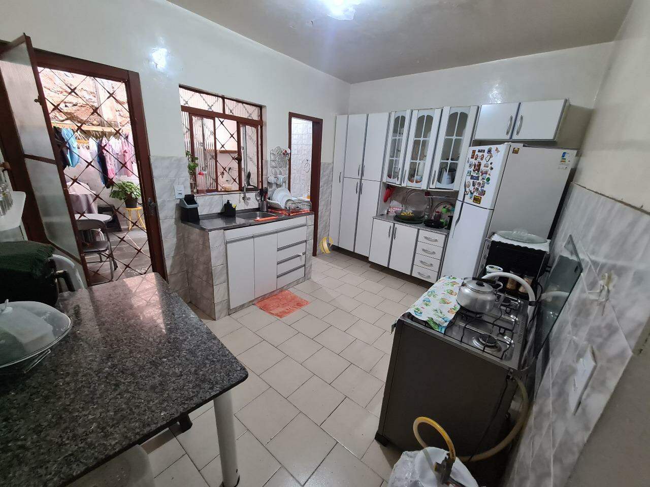 Casa à venda com 3 quartos, 184m² - Foto 18