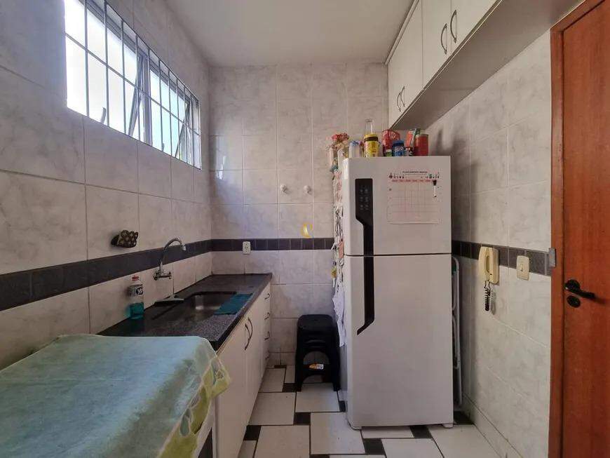 Apartamento à venda com 3 quartos, 72m² - Foto 4