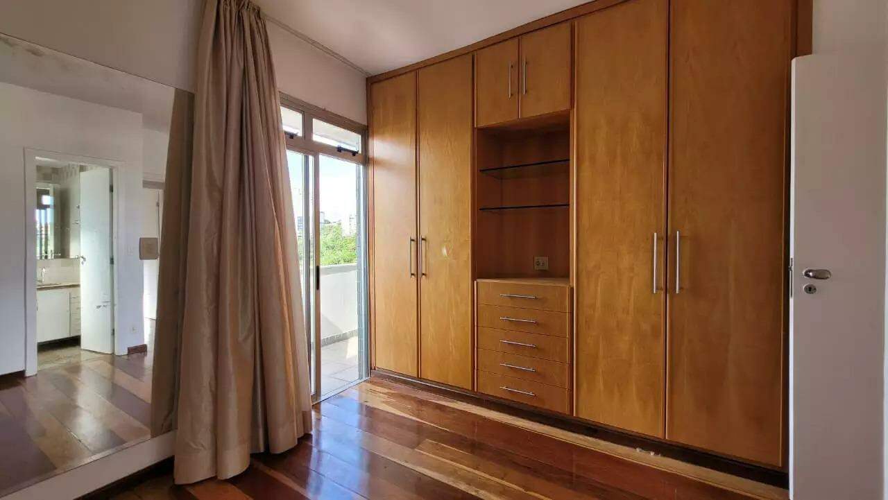 Apartamento à venda com 3 quartos, 105m² - Foto 19