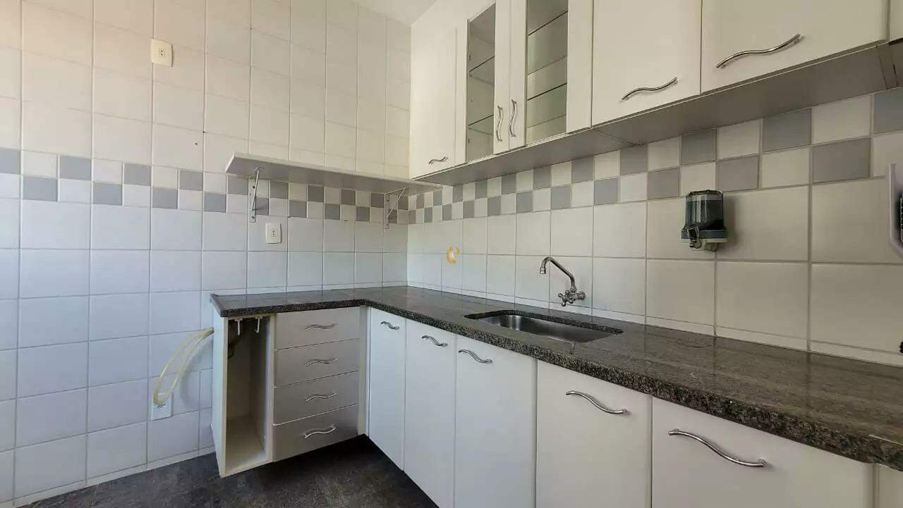 Apartamento à venda com 3 quartos, 105m² - Foto 8