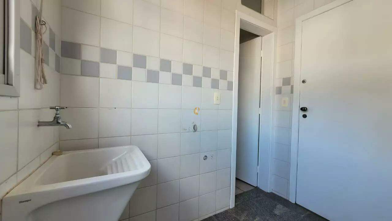 Apartamento à venda com 3 quartos, 105m² - Foto 12