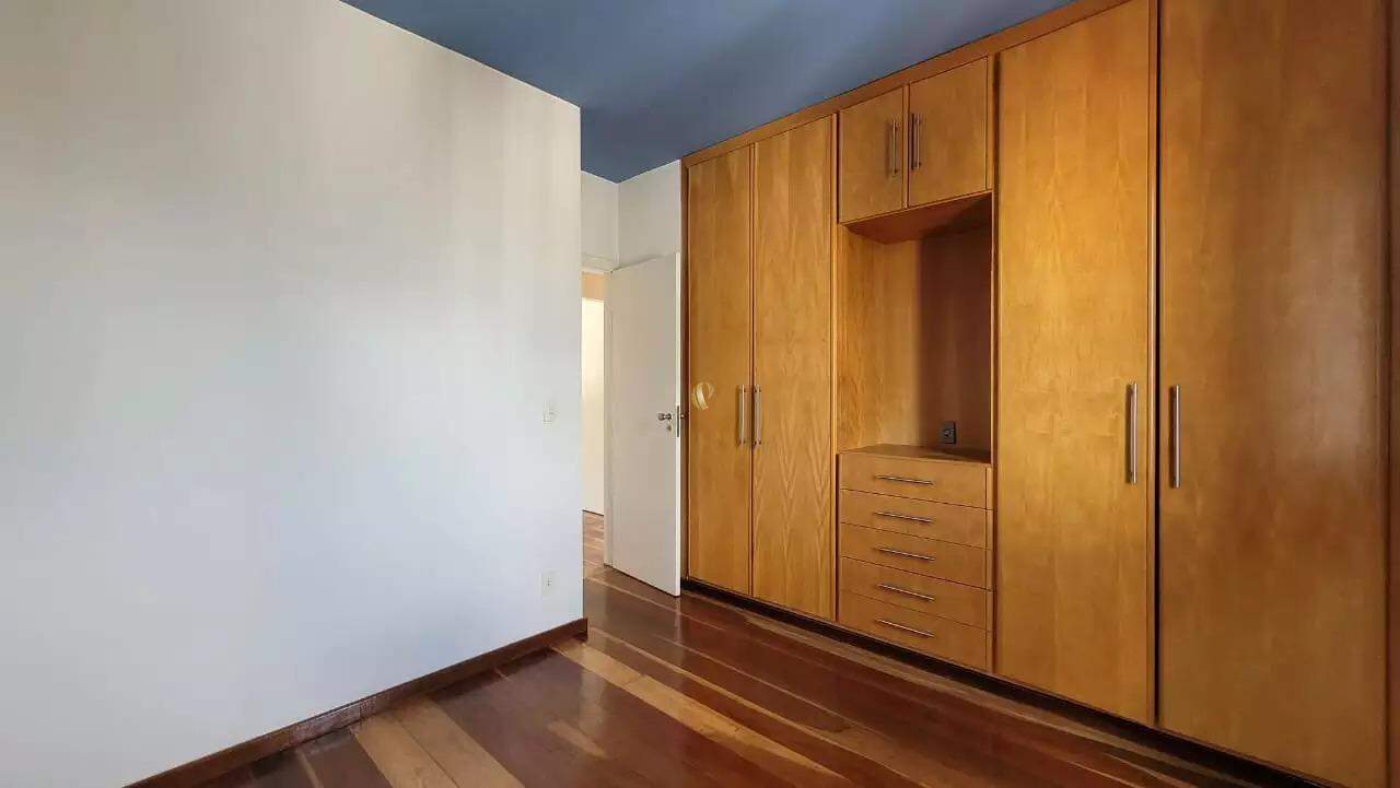 Apartamento à venda com 3 quartos, 105m² - Foto 15