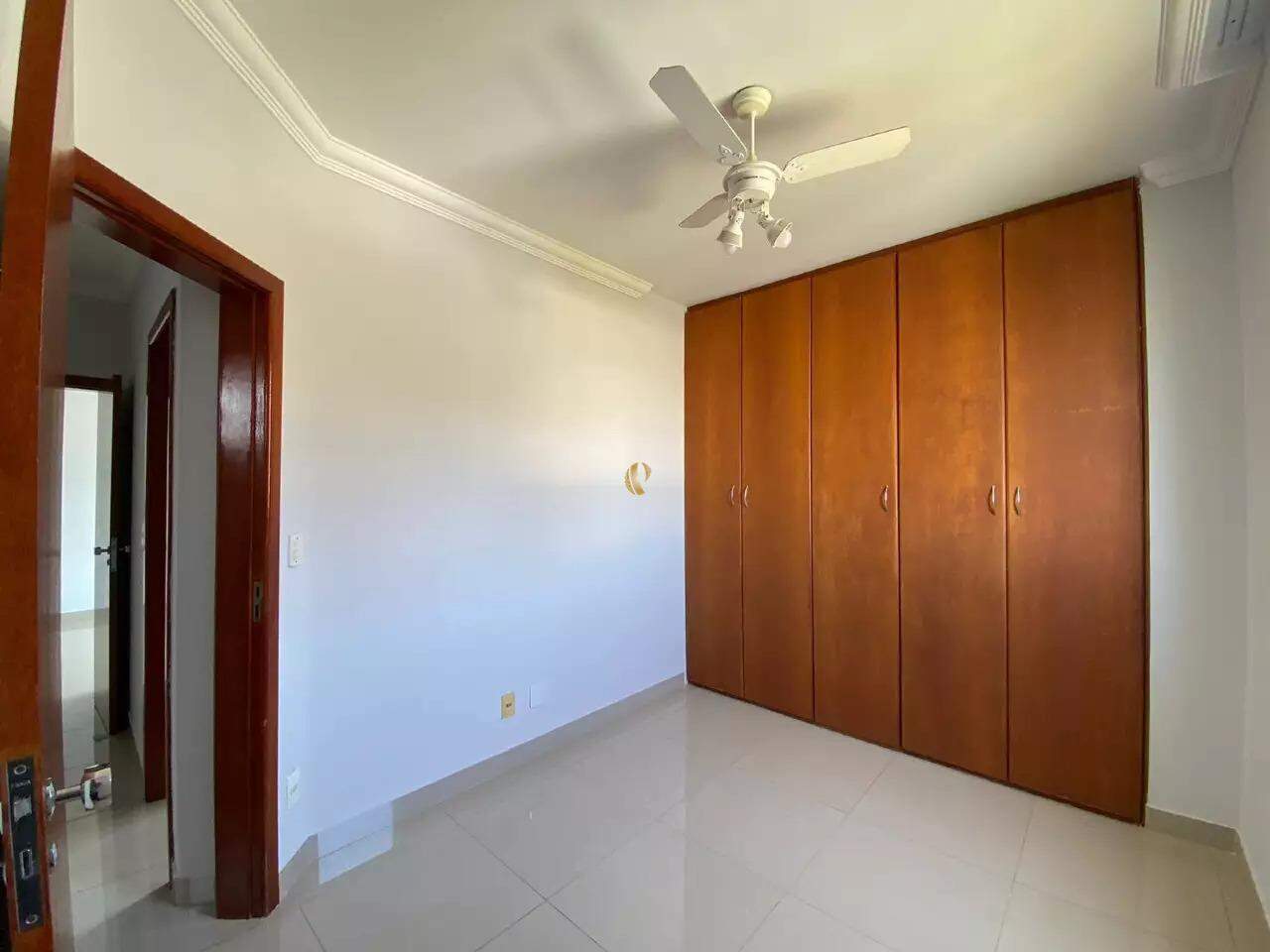 Apartamento à venda com 3 quartos, 90m² - Foto 11