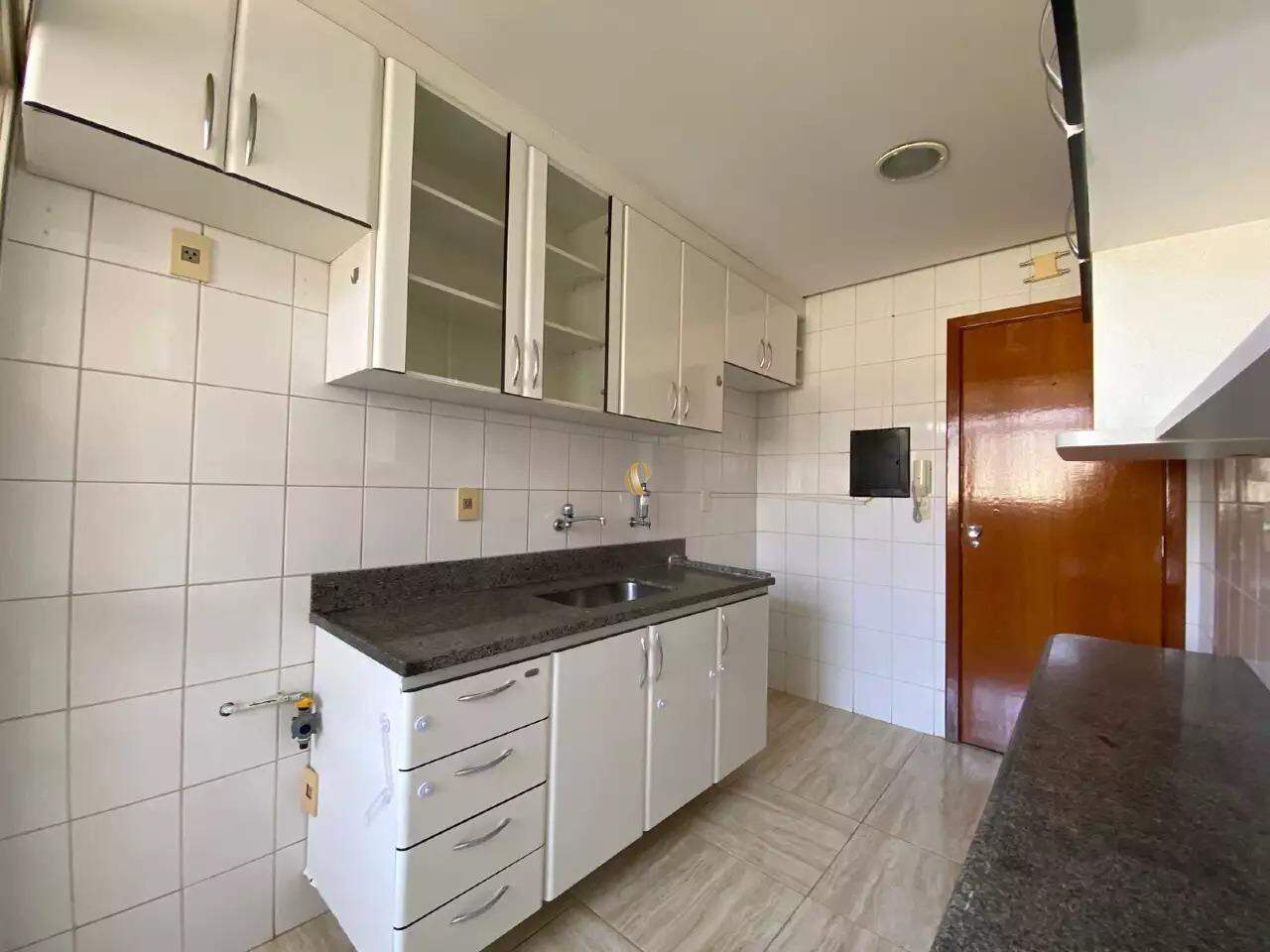 Apartamento à venda com 3 quartos, 90m² - Foto 6