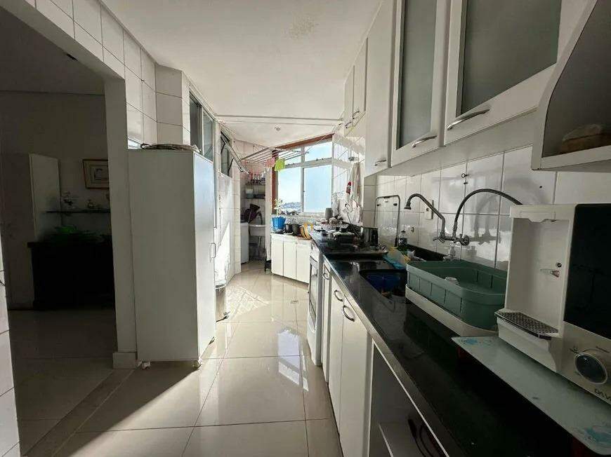 Apartamento à venda com 3 quartos, 110m² - Foto 8