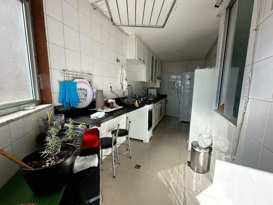 Apartamento à venda com 3 quartos, 110m² - Foto 9