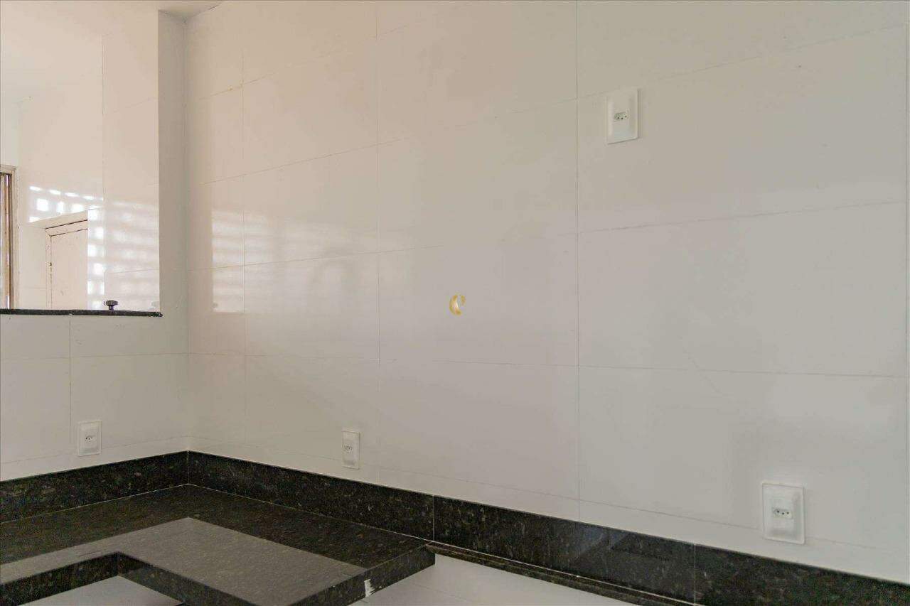 Apartamento à venda com 3 quartos, 156m² - Foto 6